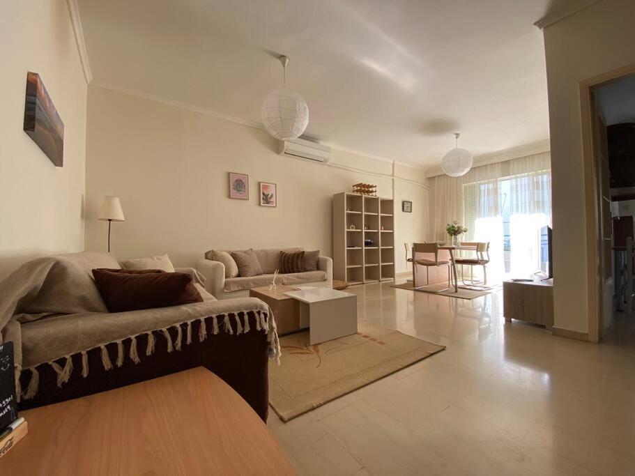 Family House Daire İskeçe Dış mekan fotoğraf